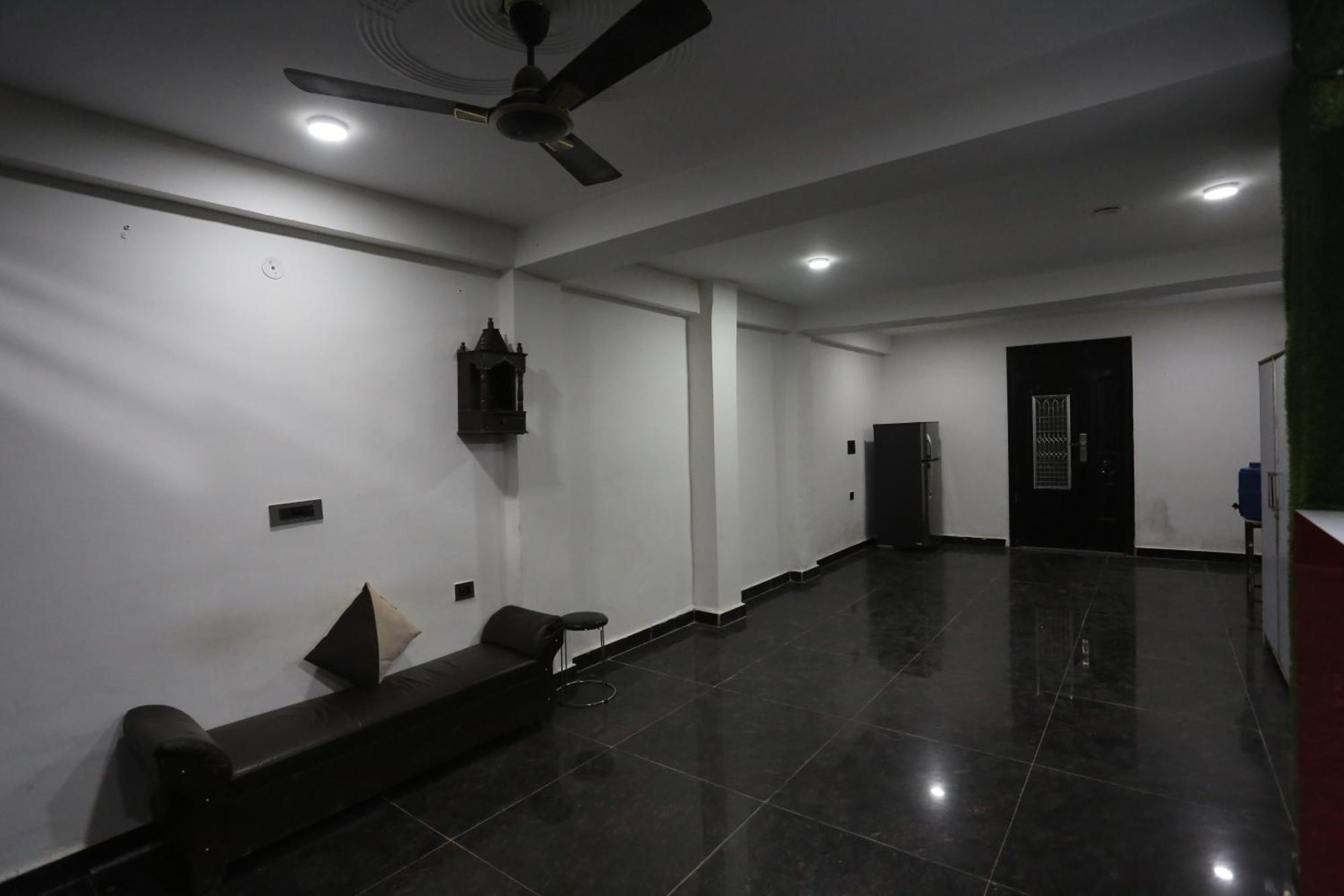 Hotel Twamev Couple Friendly Laxmi Nagar Neu-Delhi Exterior foto