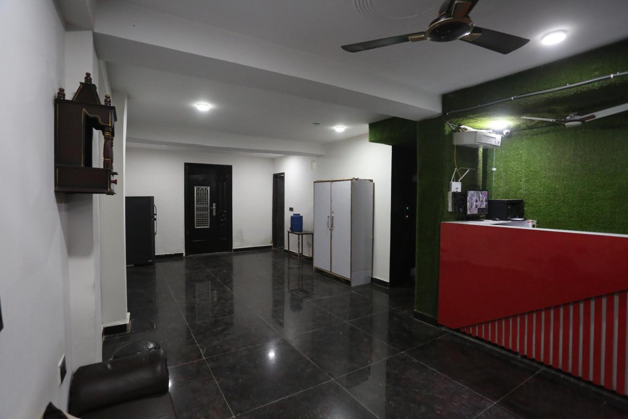 Hotel Twamev Couple Friendly Laxmi Nagar Neu-Delhi Exterior foto