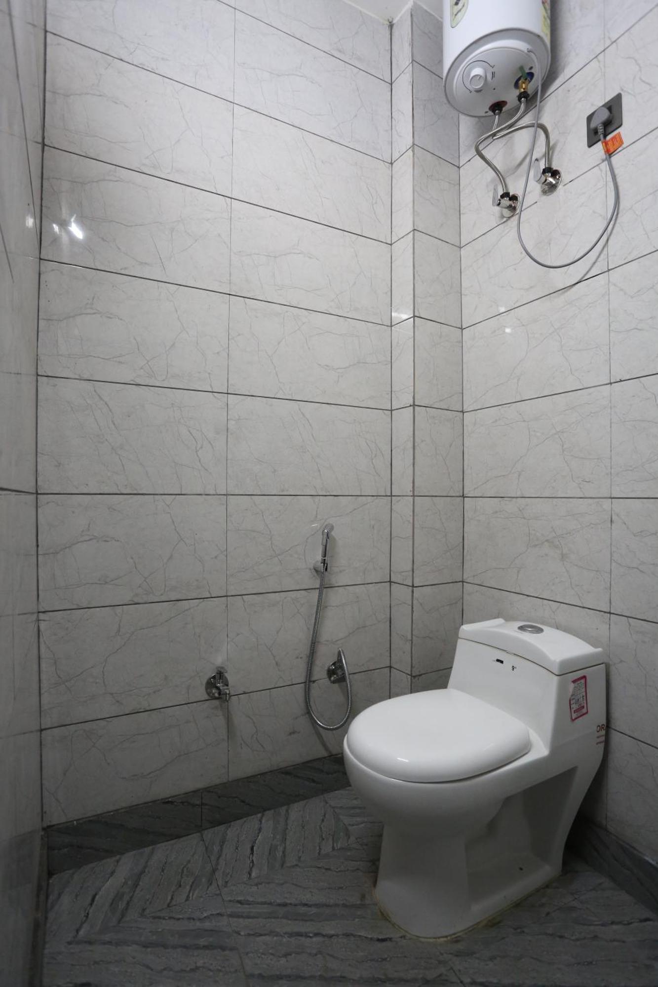Hotel Twamev Couple Friendly Laxmi Nagar Neu-Delhi Exterior foto