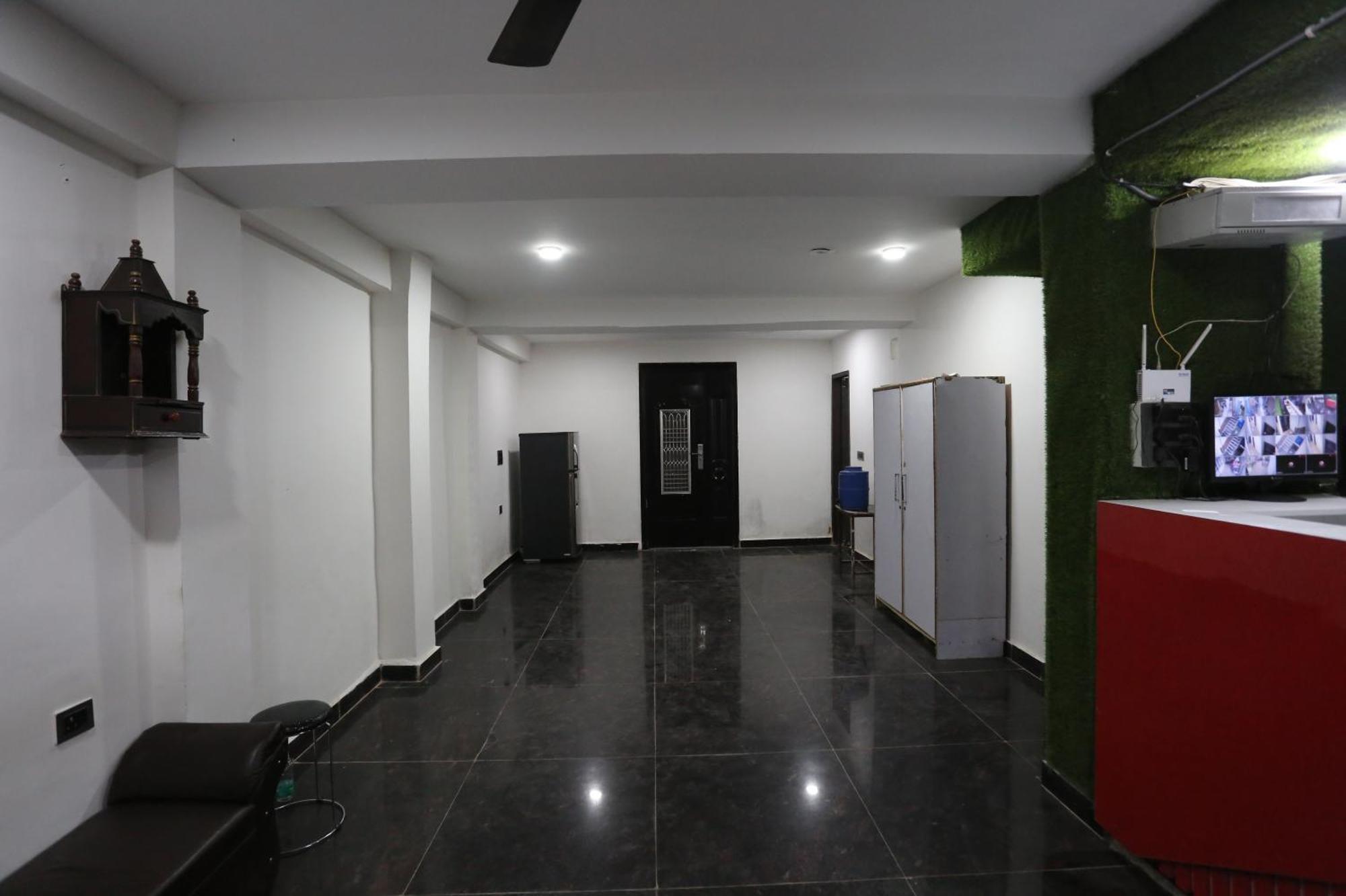 Hotel Twamev Couple Friendly Laxmi Nagar Neu-Delhi Exterior foto